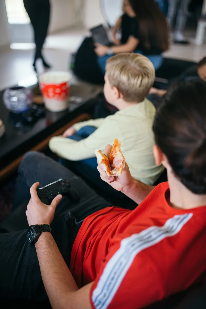 Squeeze Together on That Couch: Local Multiplayer Is Back and It Feels Like Relief